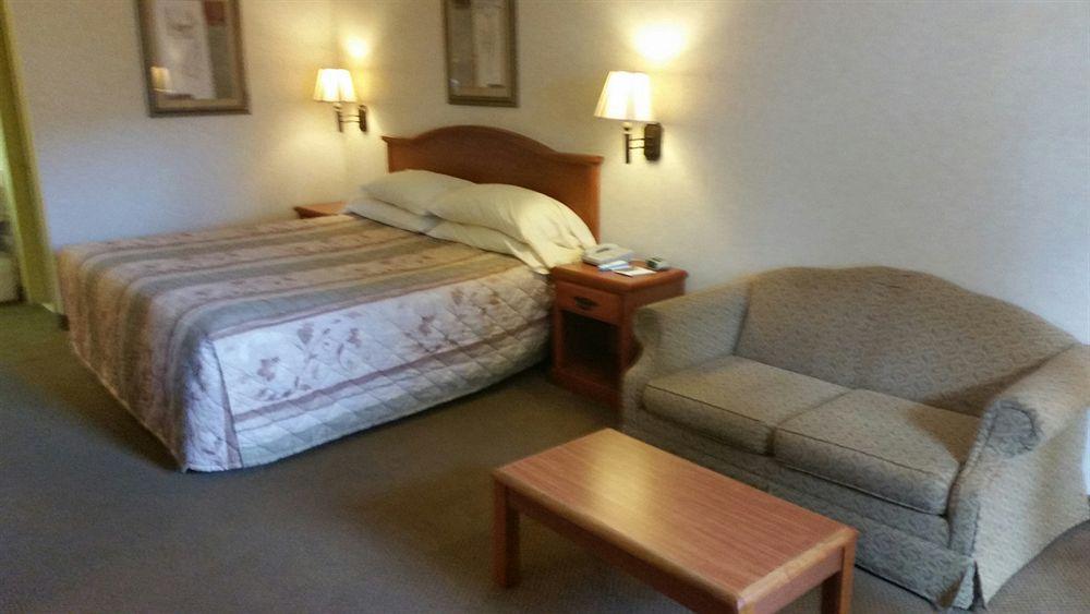 Super 8 By Wyndham Paragould Екстериор снимка