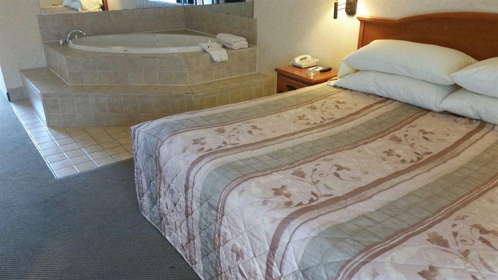Super 8 By Wyndham Paragould Екстериор снимка