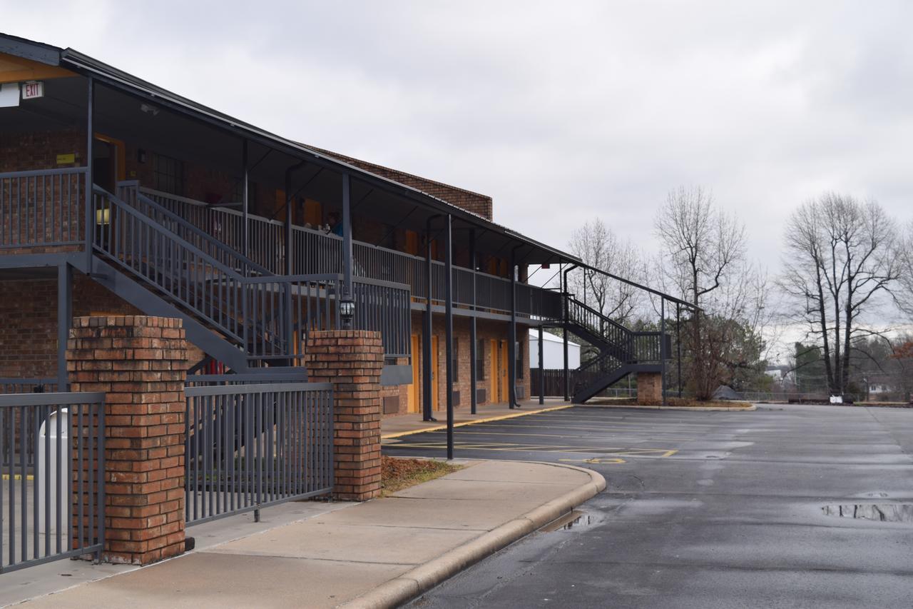 Super 8 By Wyndham Paragould Екстериор снимка